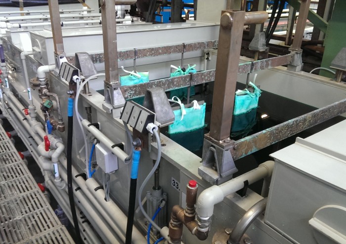 Galvanizáló üzemekbe betanított férfi munkaerőt keresünk