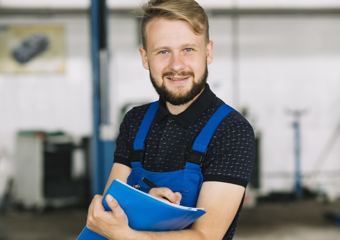 Precíziós összeszerelő operátor (Optikai technológia)
